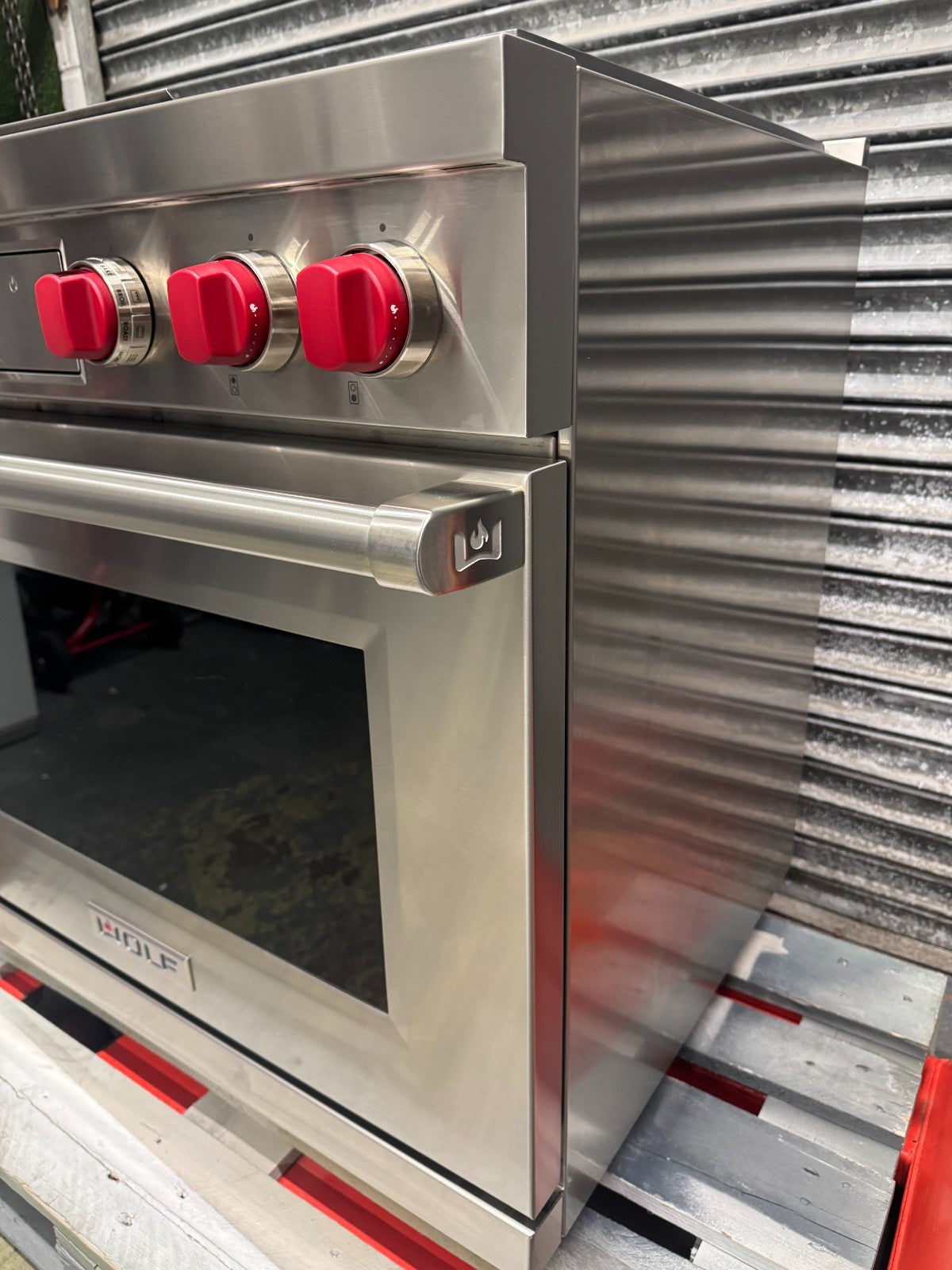 UNUSED Wolf ICBDF36450 36 inch dual fuel Range Cooker Oven Subzero BR4272