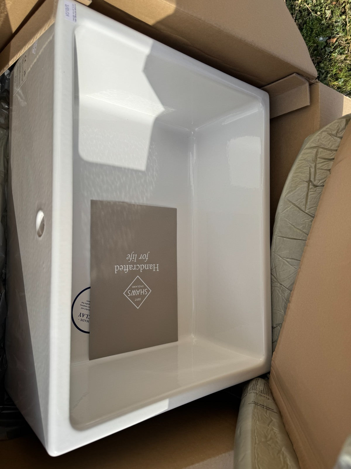 NEW Shaws Of Darwen SCSH600WH Classic Shaker 600 Belfast kitchen Sink  BR4352