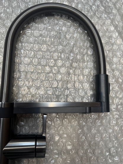 Ex Display Blanco Choice Icona Dark Steel Tap & CHOICE.AII Tank 527659 527661