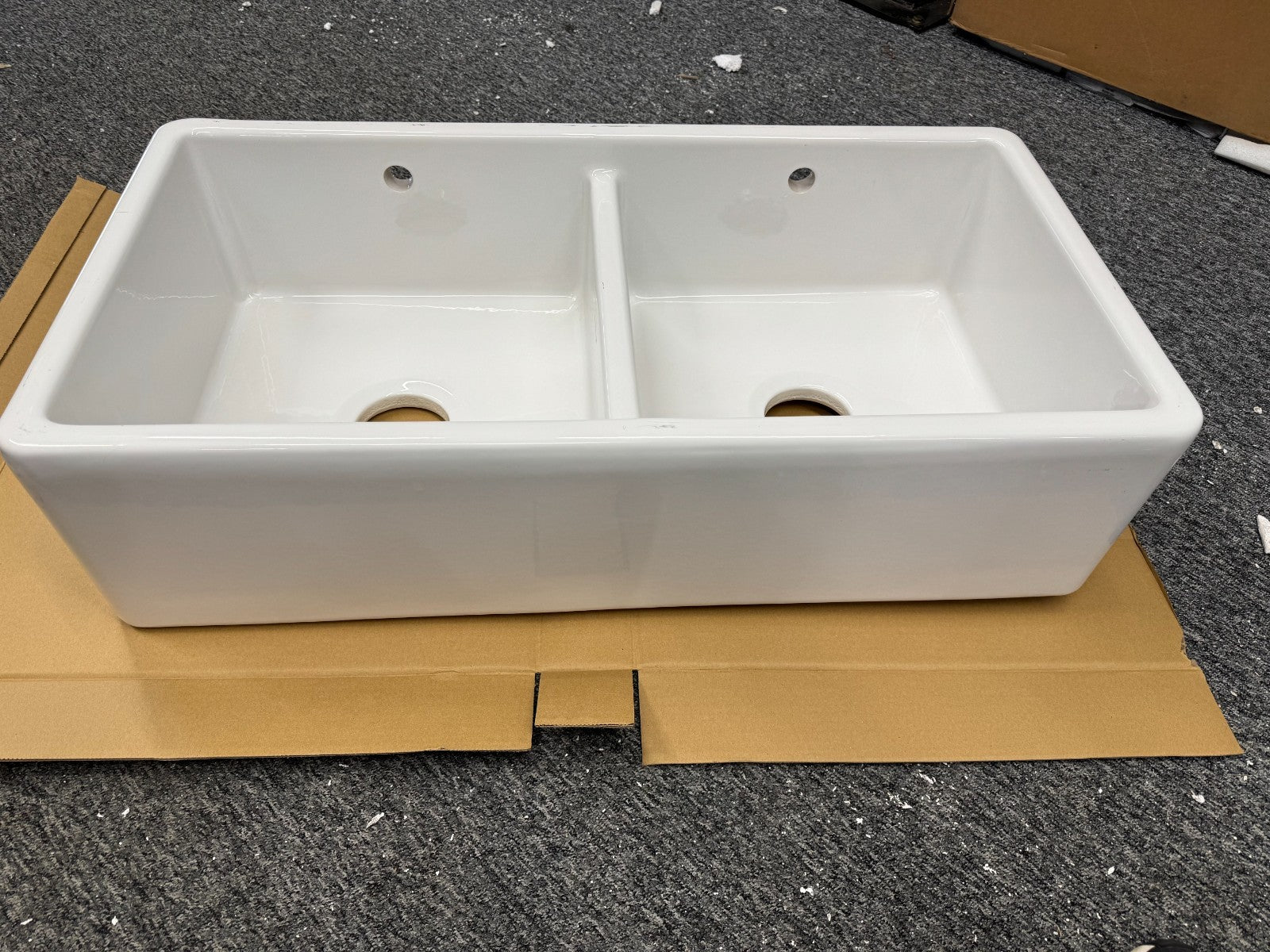 New Whitebirk Ceramic White Kitchen Sink Ribbleton Double basin BR4164