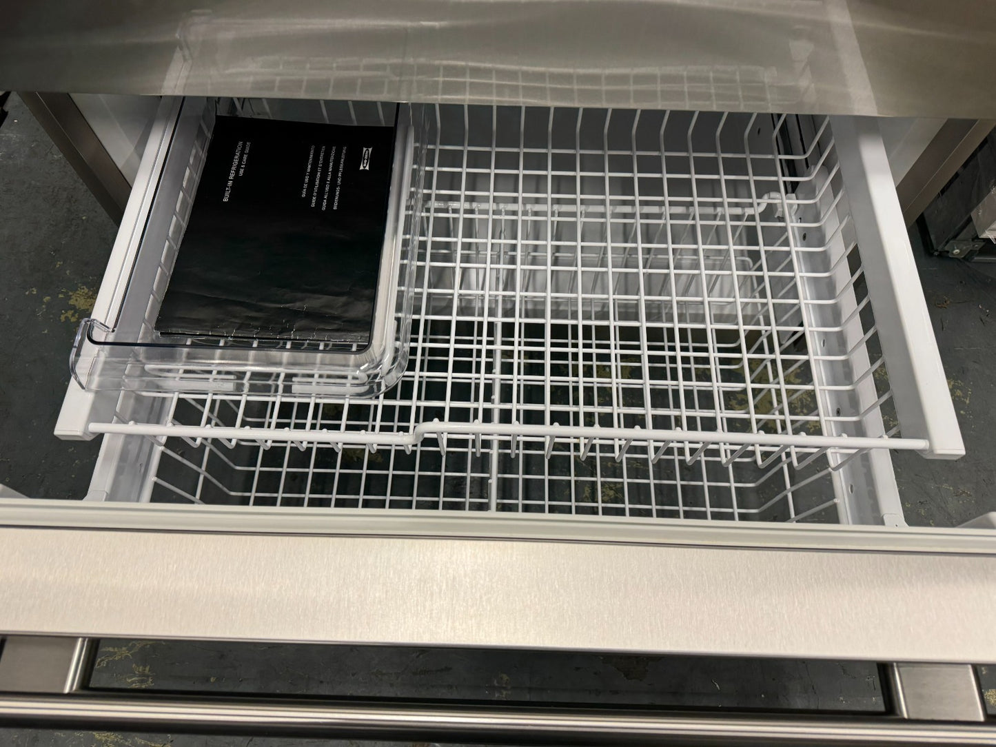 Sub-Zero ICBBI-36U/S/th Fridge Freezer 36 inch ICE subzero w/ Side panels BR4140