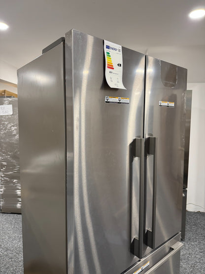 UNUSED Fisher & Paykel RF610ADJX7 Fridge Freezer freestanding BR4277