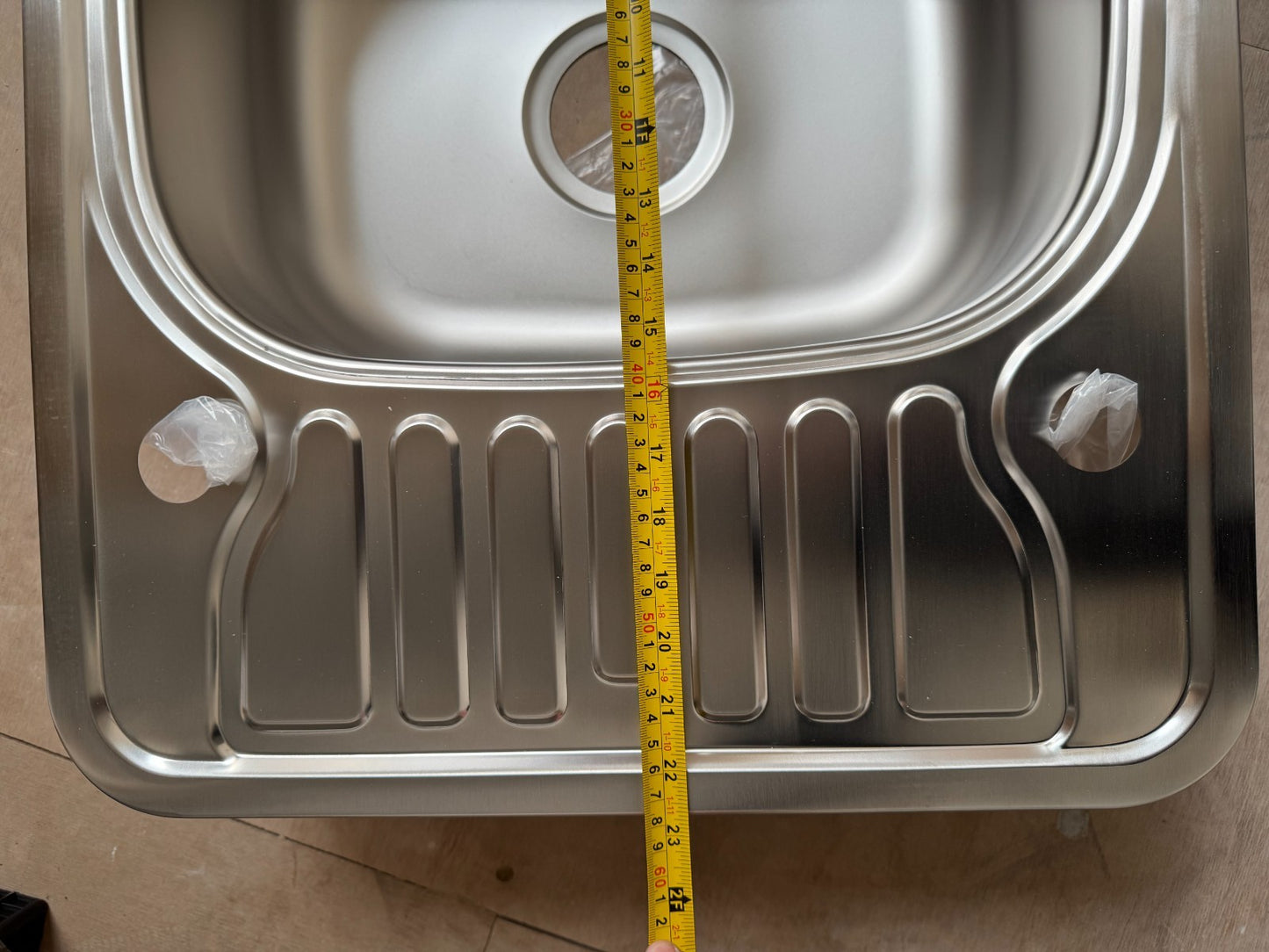 NEW Stainless Steel Single Bowl kitchen sink & Drainer Carsyil AX4324