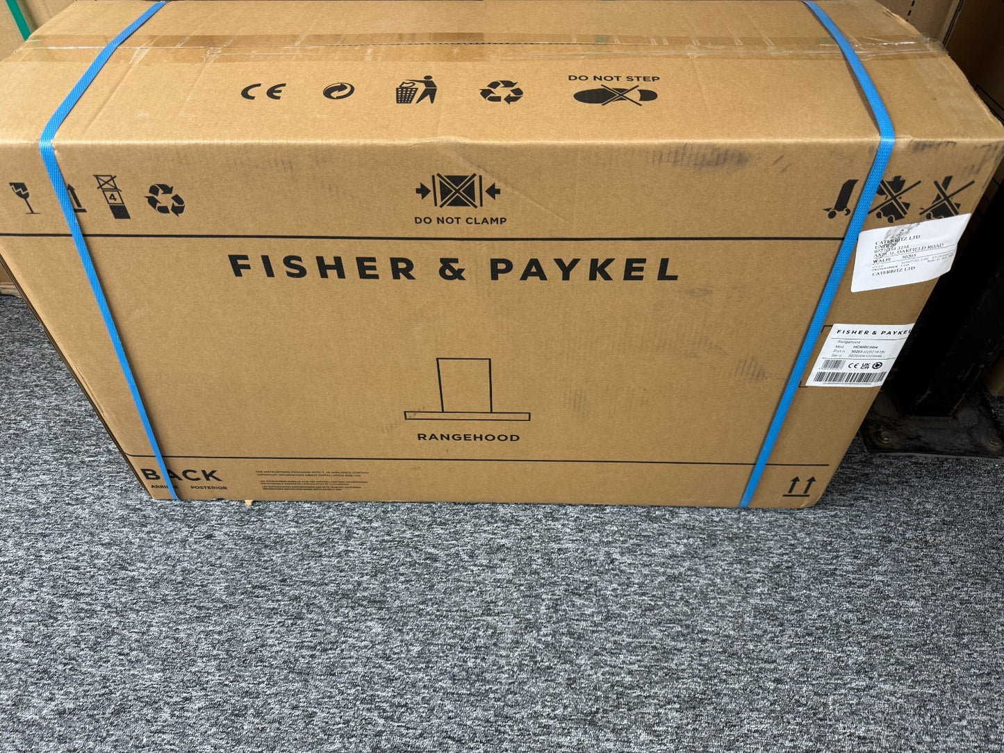 New Fisher & Paykel HC90BCBB4 90cm Chimney Extractor Hood  Appliance black
