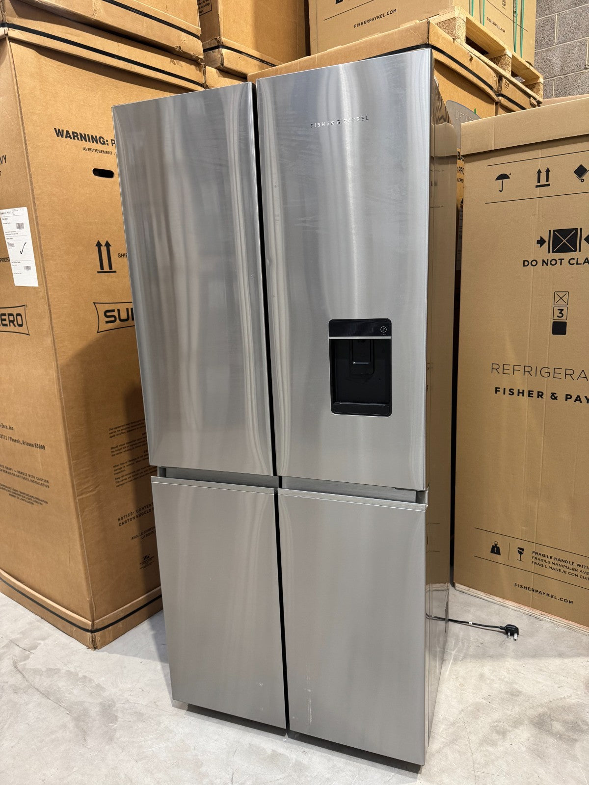 UNUSED Fisher & Paykel RF500QNUB1 Quad Door Fridge Freezer Freestanding BR4208