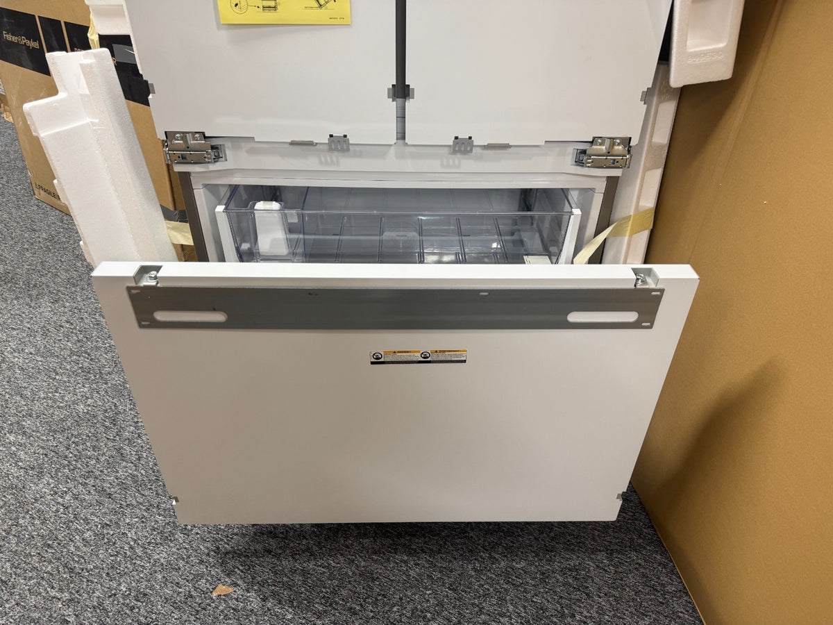 Fisher & Paykel RS90A3 French Door Fridge Freezer Integrated Opened AX