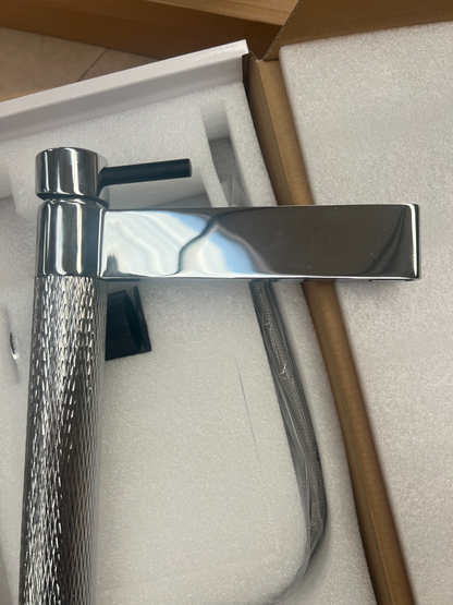 NEW CHROME Quilt Lever Kitchen Mixer tap Victoria plumbing tap factory AX4600