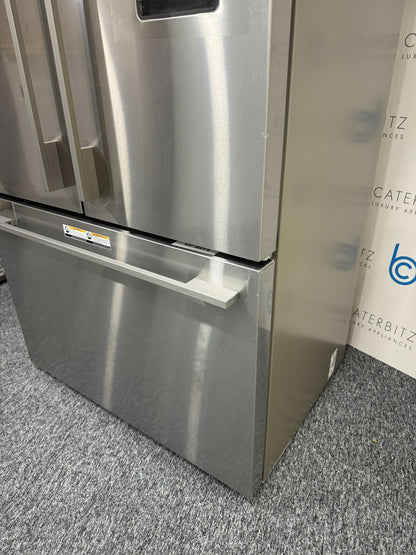 New Fisher & Paykel RF540ADUX6 fridge freezer freestanding French Door appliance