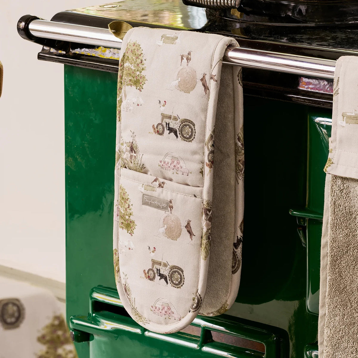 NEW Sophie Allport FARM FRIENDS Oven Gloves Tea Towels Items Hob Cover IN STOCK