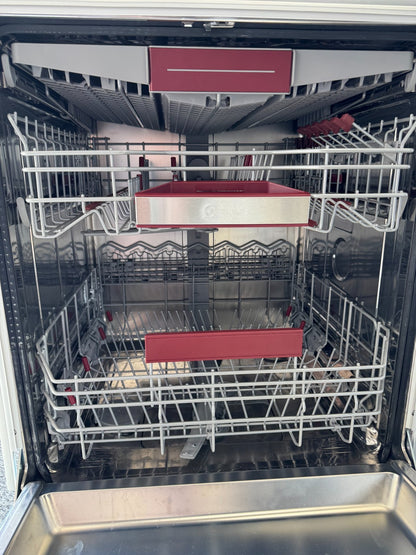 UNUSED Neff S155HCX27G 60cm Full size Dishwasher Integrated BR4253