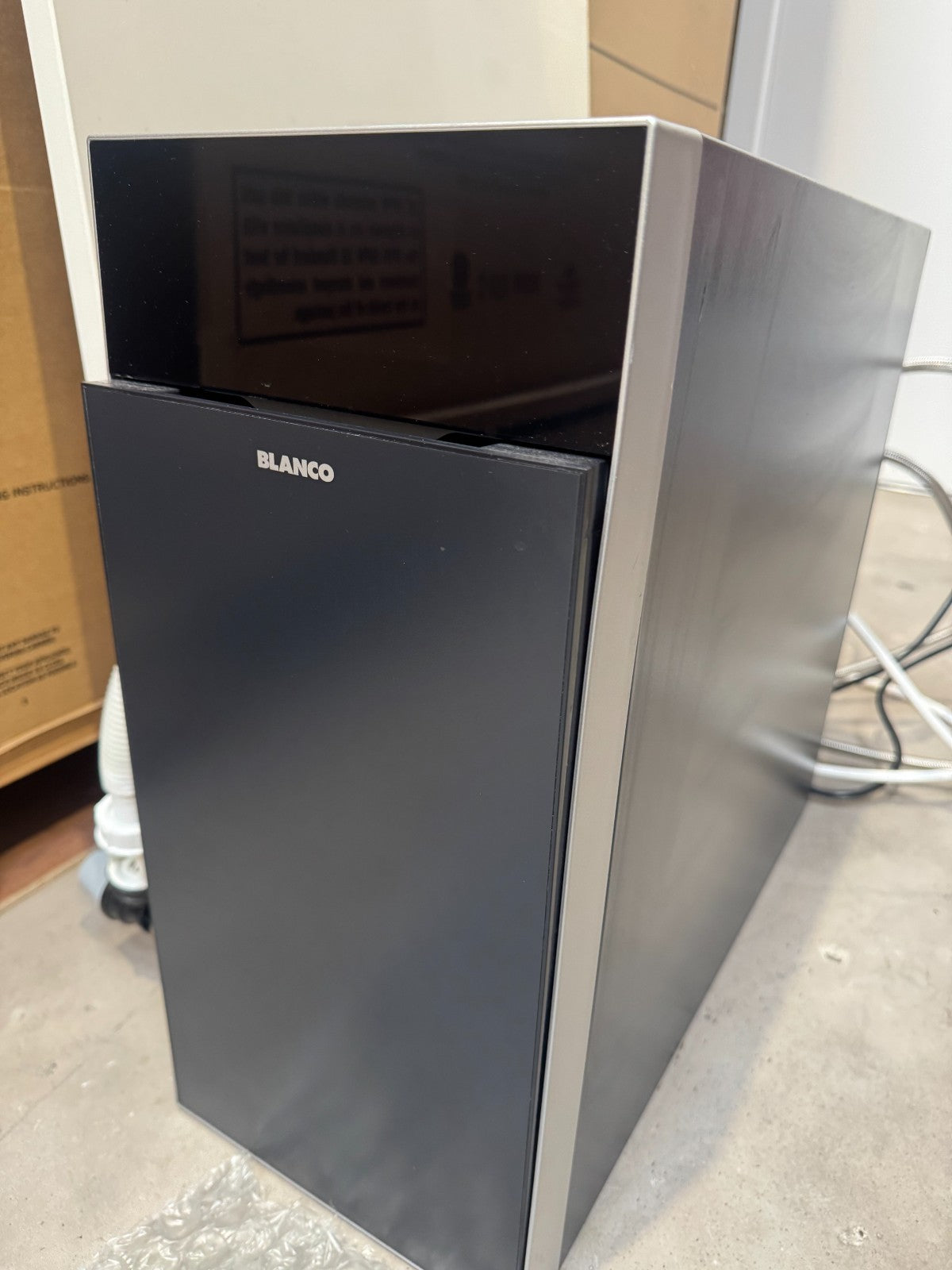 Ex Display Blanco Choice Icona Dark Steel Tap & CHOICE.AII Tank 527659 527661