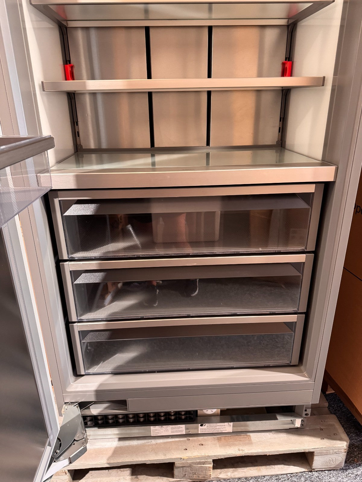 Ex Display Liebherr EGN 9671 Monolith Built in Integrated Freezer 90cm BR4672
