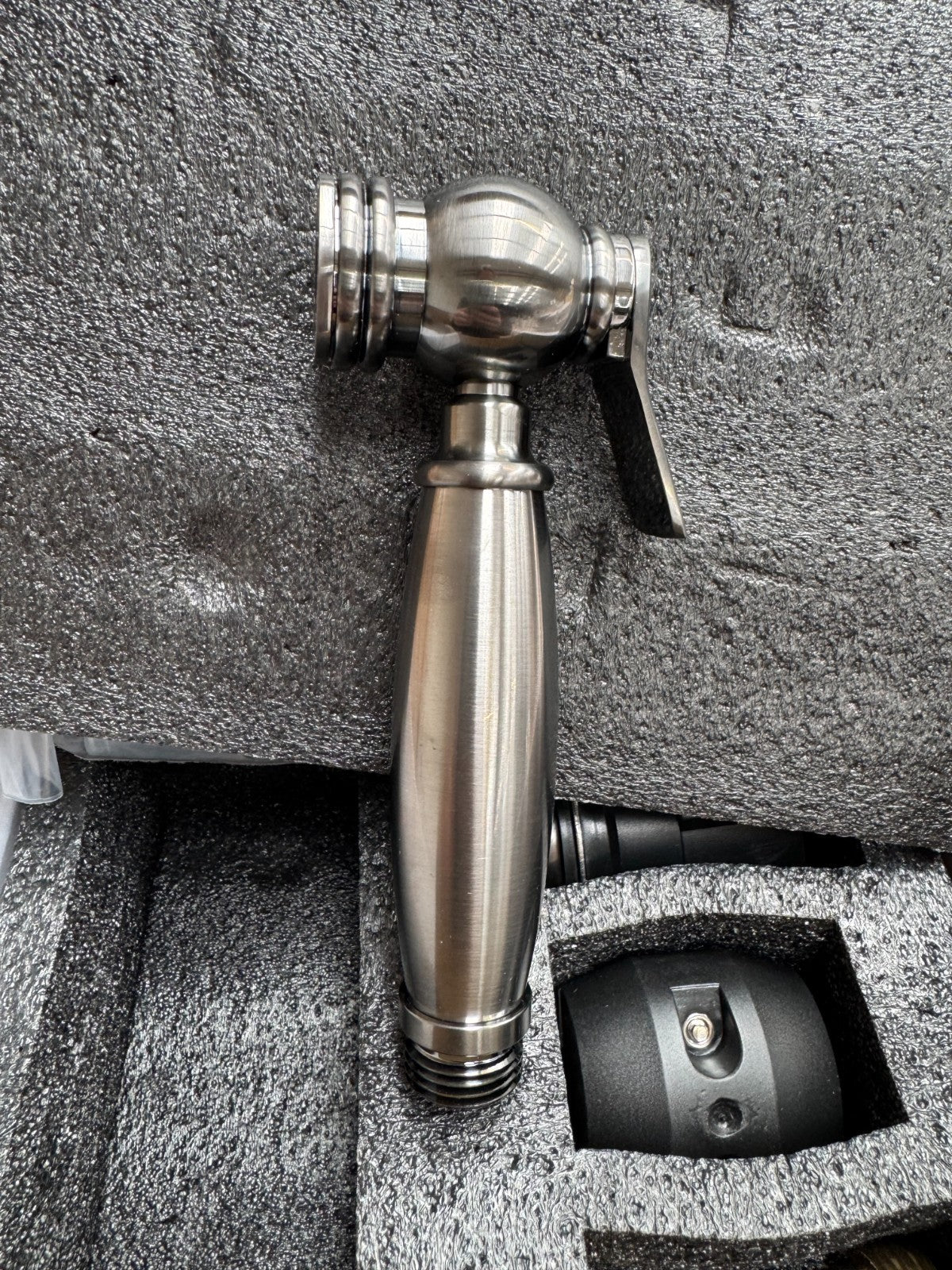 NEW Essential Kitchen Separate Rinse Spray Tap Hose GUNMETAL AX4496