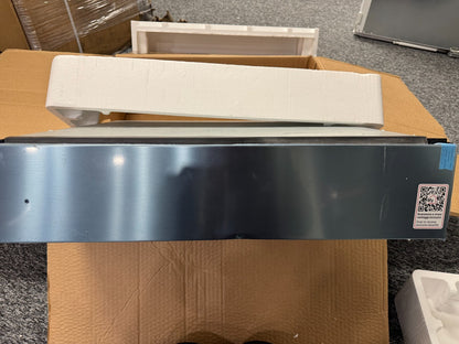 NEW Bertazzoni Professional WD60X Warming Drawer appliance BR2213 damaged
