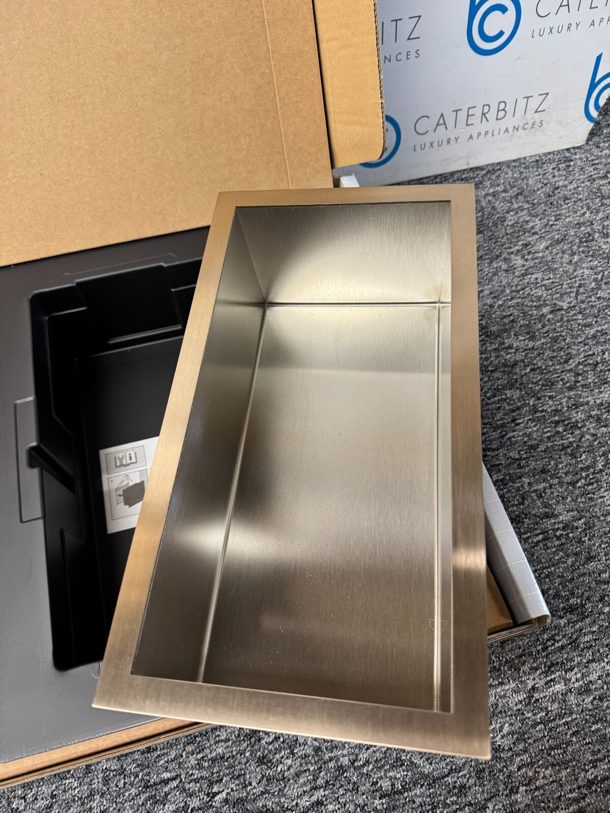 NEW Hansgrohe 56094140 Xtra Storis Shower Niche Wall Recess cupboard Brass BR834