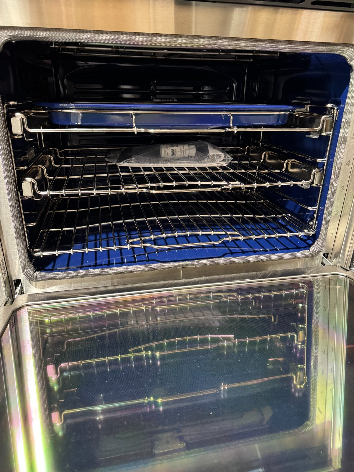 Ex Display Wolf Oven UNUSED ICBSO30CM/B M Series Contemporary Black BR4262