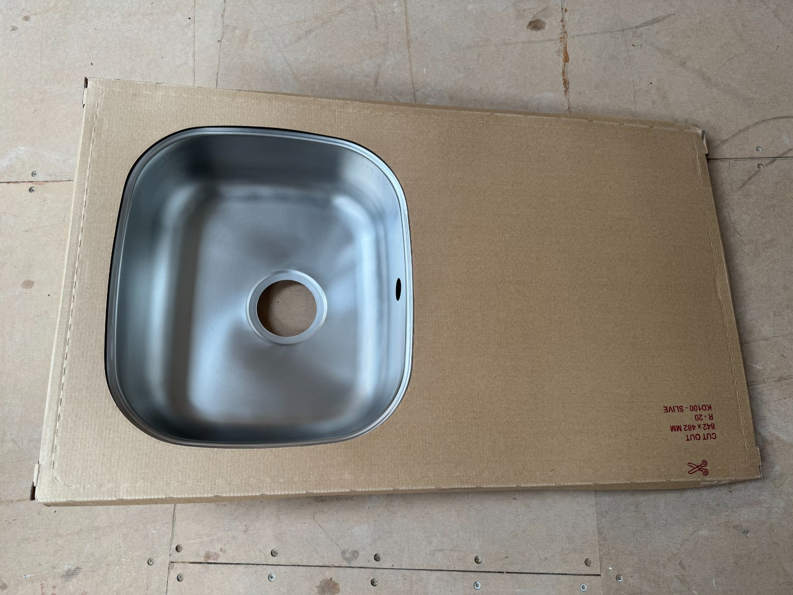 NEW Stainless Steel Kitchen sink with Drainer 860 x 500mm AX4321