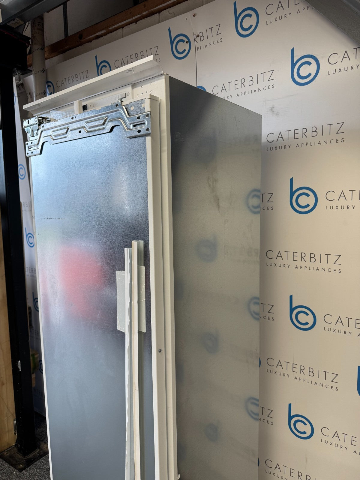 New Neff GI7815NE0 Integrated No Frost Built in Column Freezer BR4158