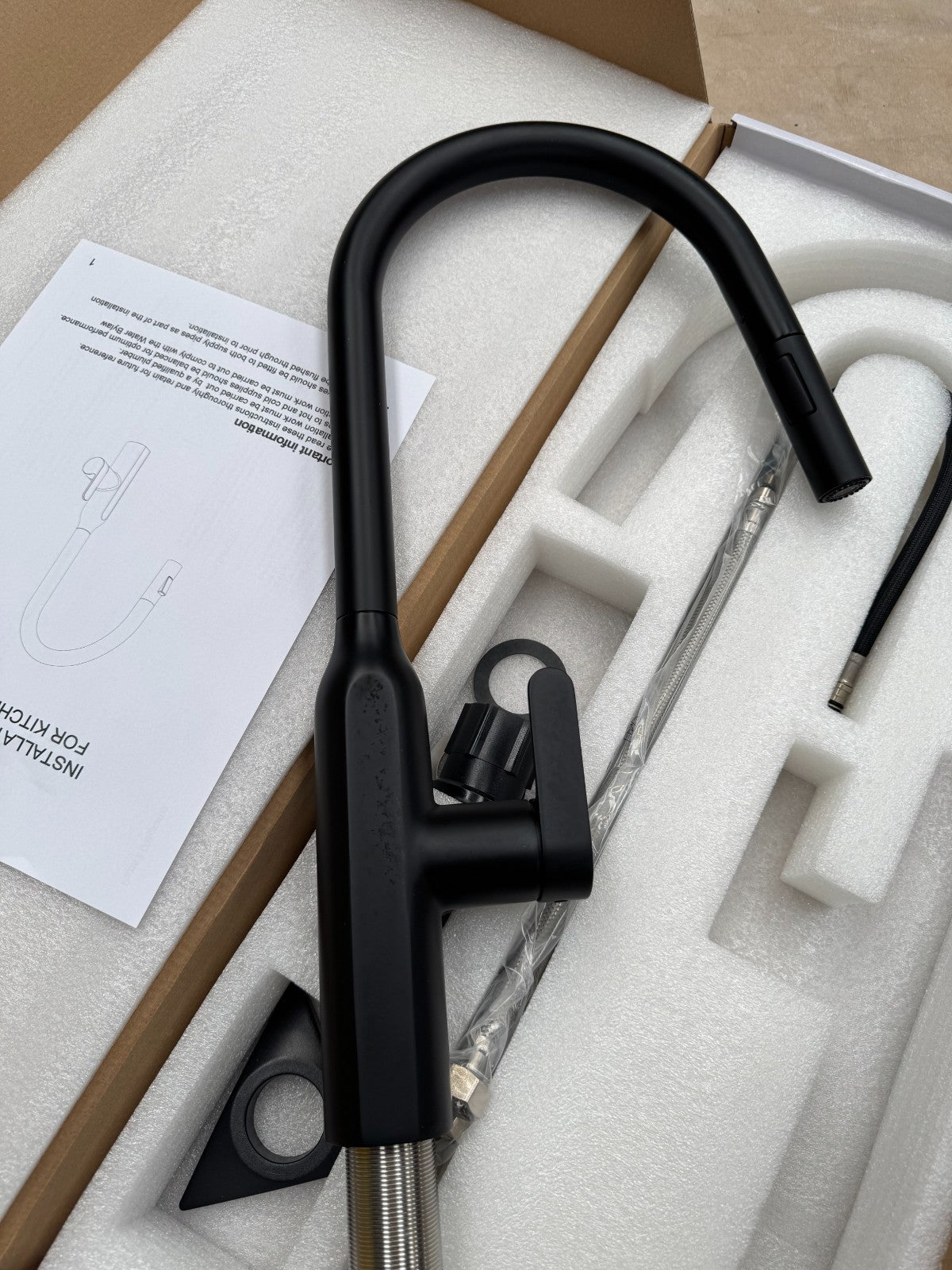 NEW Pull Out Hose Black Kitchen Mixer Victoria plumbing tap factory AX4579