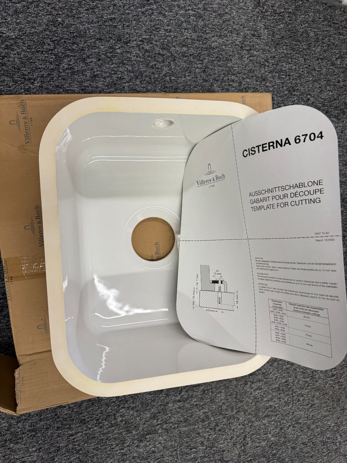 NEW Villeroy - Boch Cisterna 6704G001 White Ceramic Kitchen Sink Basin BR4242