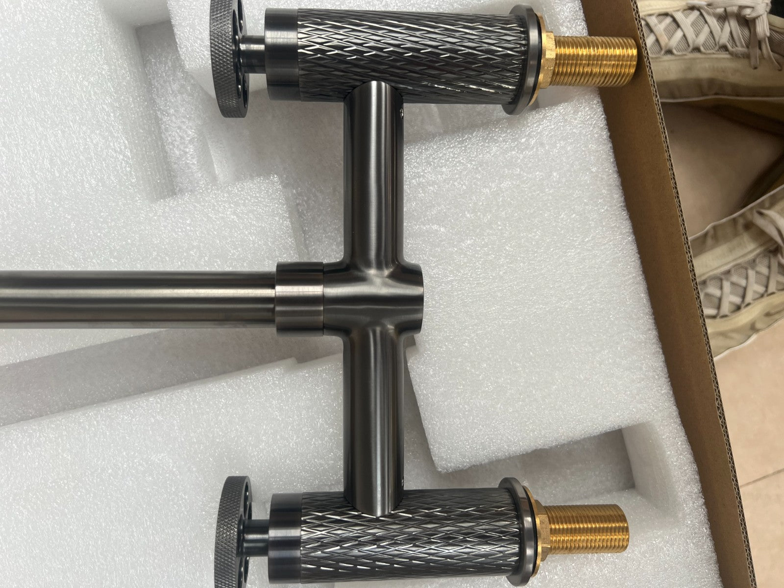 NEW GunMetal Quilt bridge Mixer tap Victoria plumbing tap factory AX4607