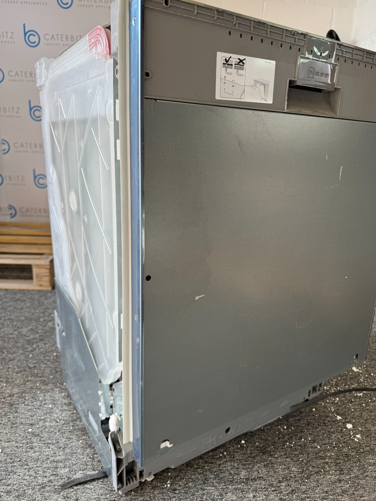 UNUSED Neff S155HCX27G 60cm Full size Dishwasher Integrated BR4253