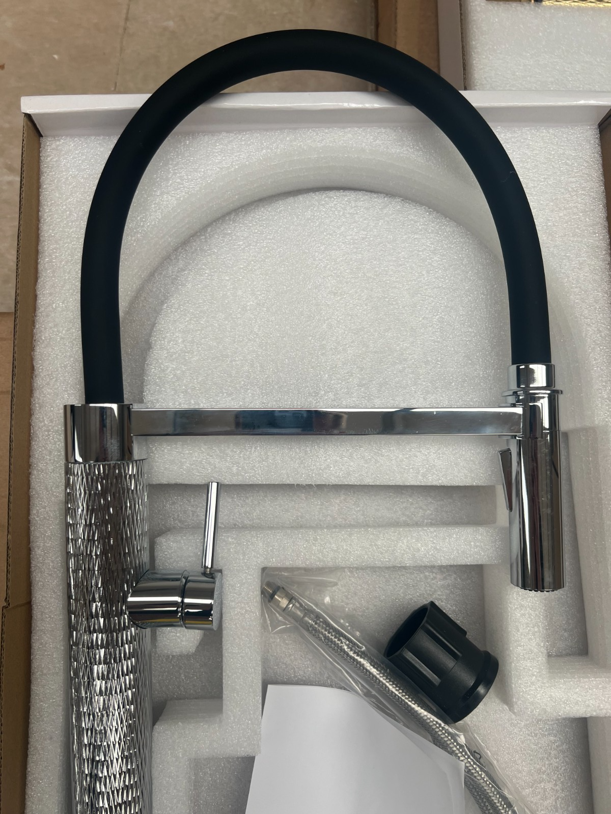 NEW Chrome Black Quilt Spray Hose Mixer tap Victoria plumbing tap factory AX4604