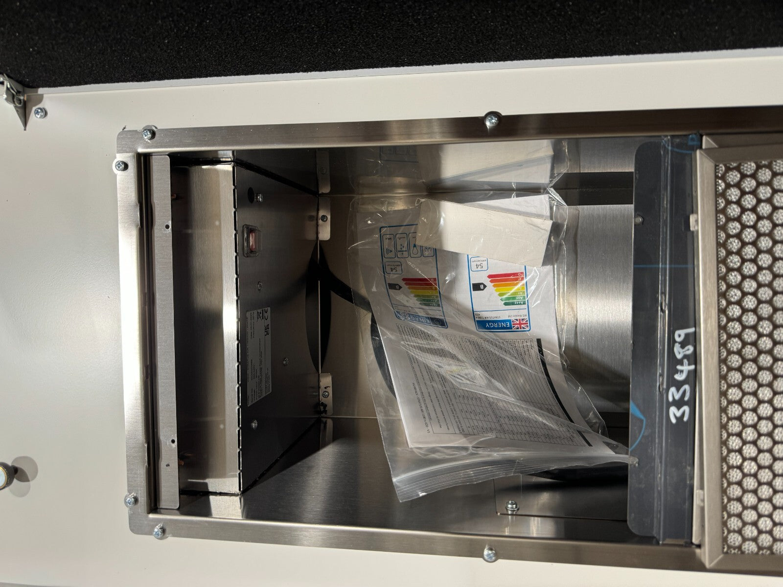 NEW Westin STRATUS AIR 1180 Built In ceiling Extractor Hood blower white