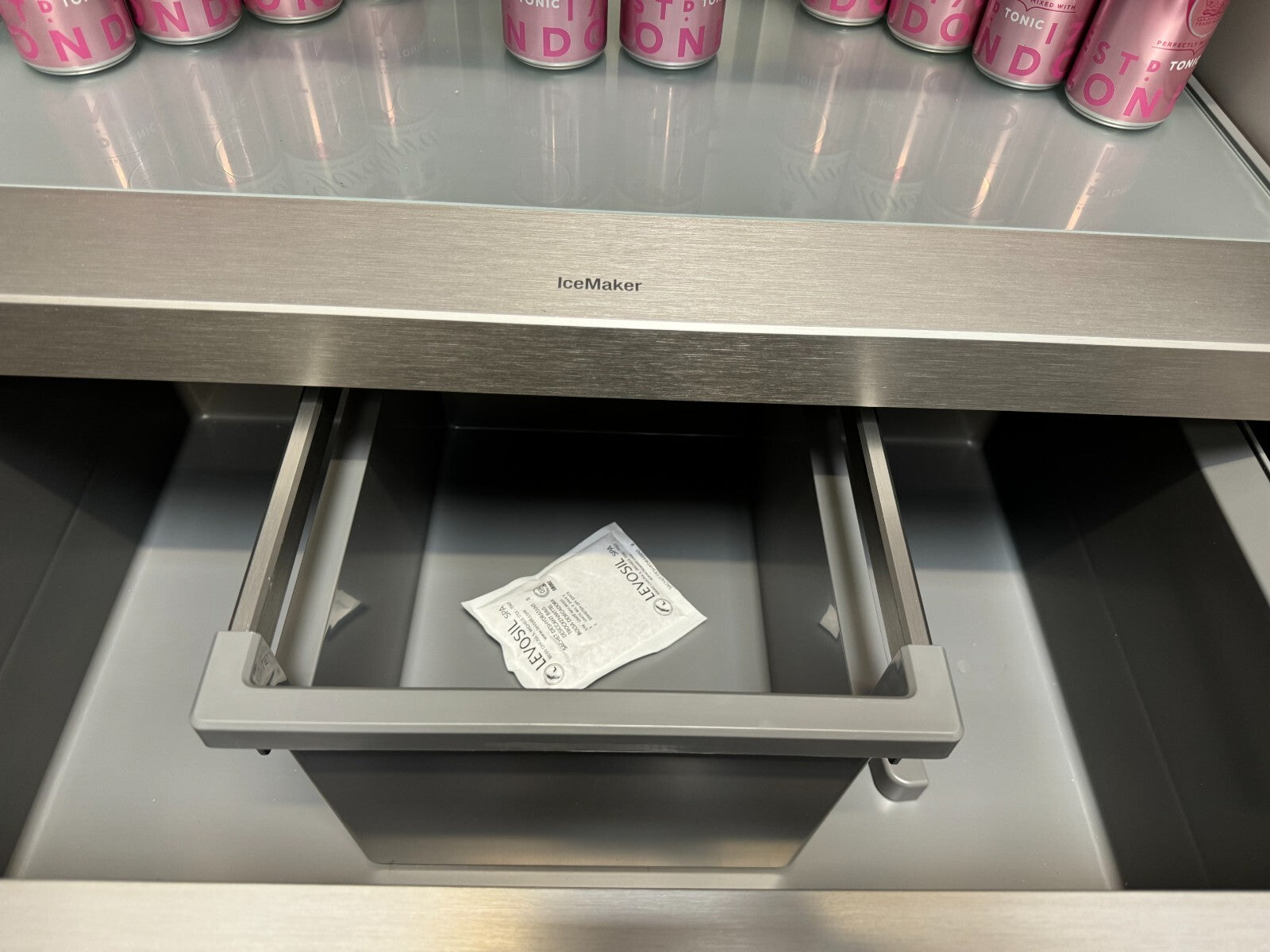 NEW Ex Display Monolith Liebherr Fridge Freezer Refrigeration Appliance EKB9671