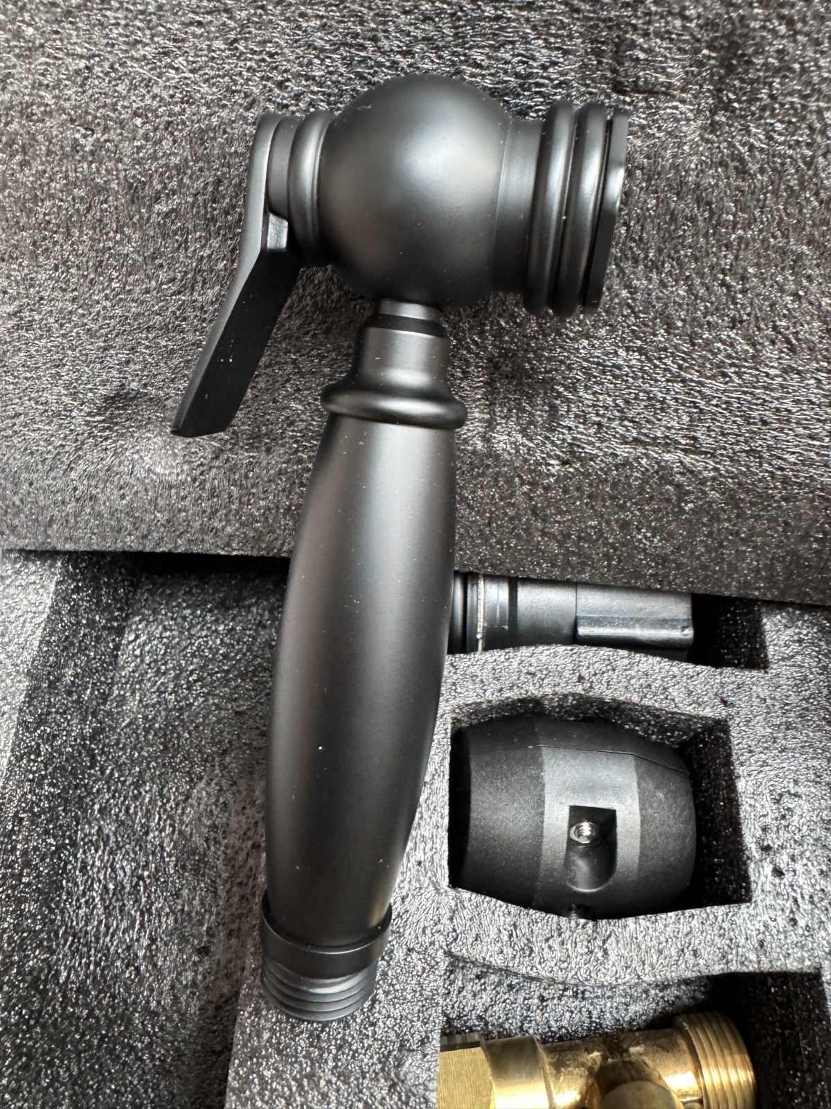 NEW Essential Kitchen Separate Rinse Spray Tap Hose BLACK  AX4498