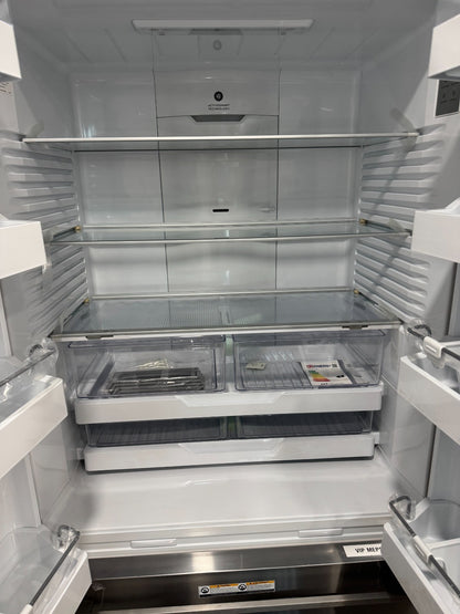 UNUSED Fisher & Paykel RF610ADJX7 Fridge Freezer freestanding BR4277