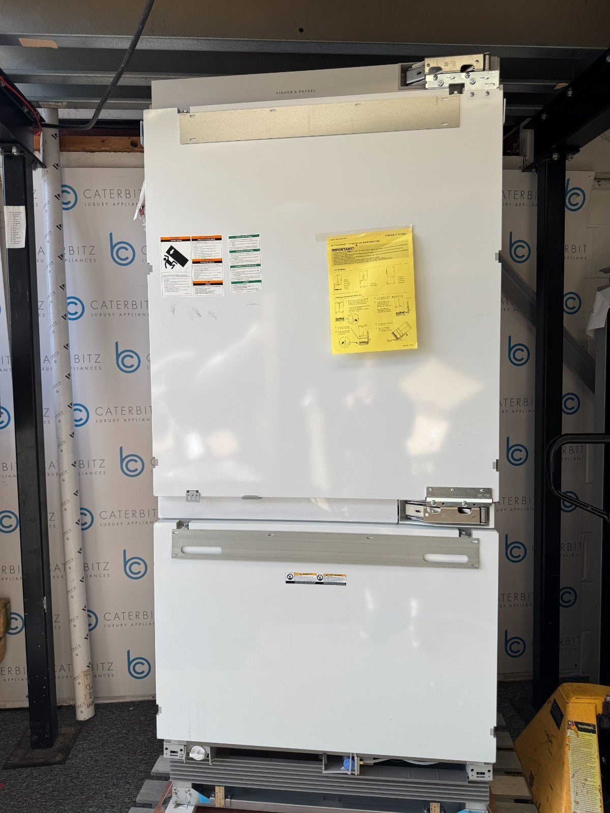 UNUSED Fisher & Paykel RS9120WRJ2 91cm Integrated Fridge Freezer BR4507