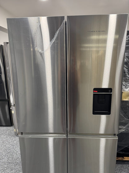 New UNUSED Fisher & Paykel RF605QNUVX1 Fridge Freezer ICE BR2332