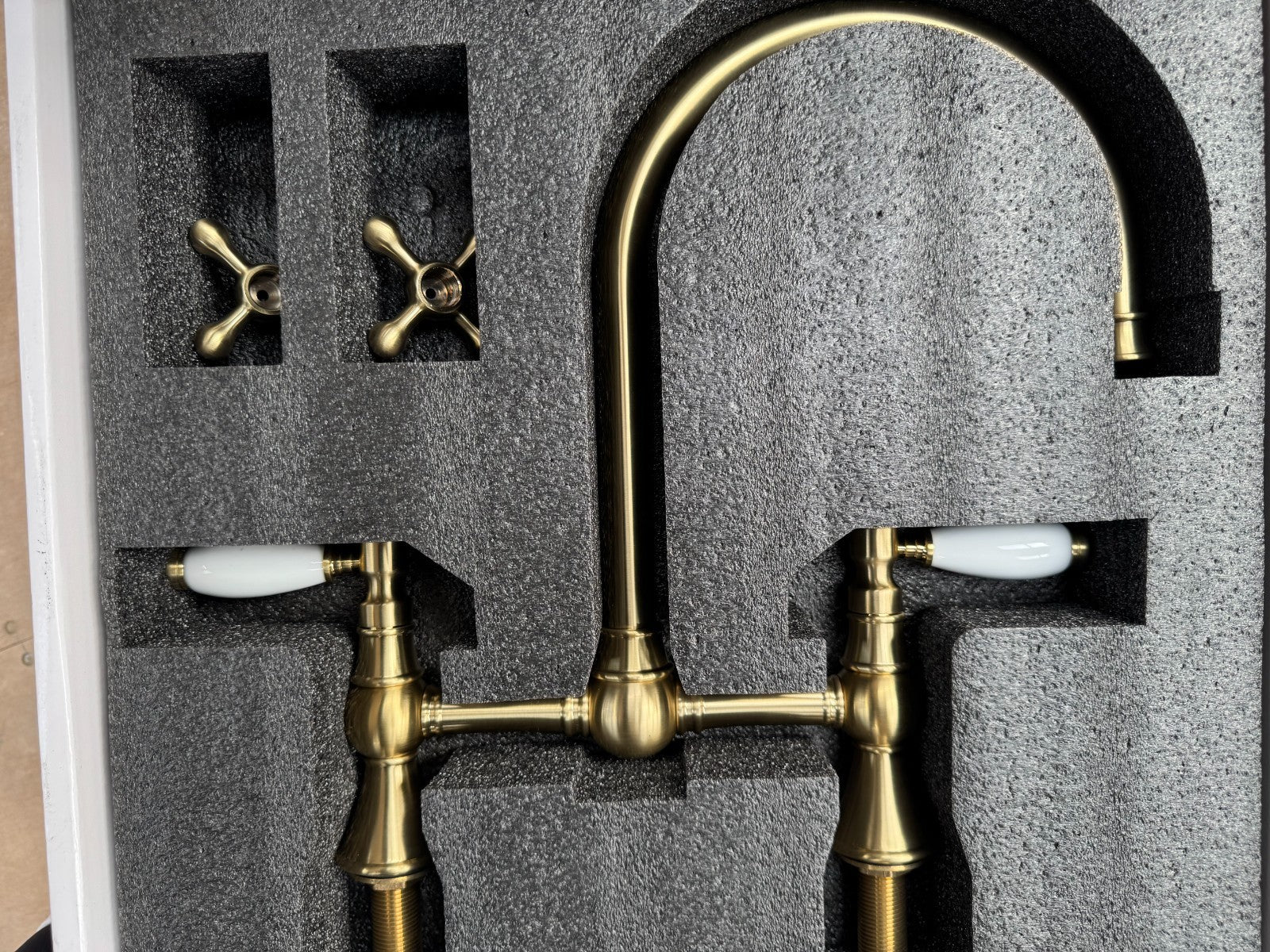 NEW Traditional Bridge Mixer tap Victoria plumbing tap factory BRASS AX4543