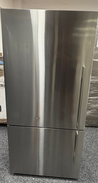 Ex Display Fisher & Paykel Fridge Freezer RF522BLXFD5 LEFT hand hinged BR4661