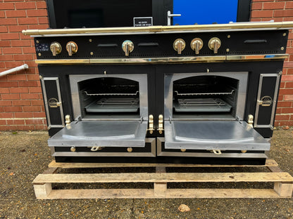 La Cornue Chateau 150 Range Cooker Oven Extractor Hood & Kitchen Black & Brass