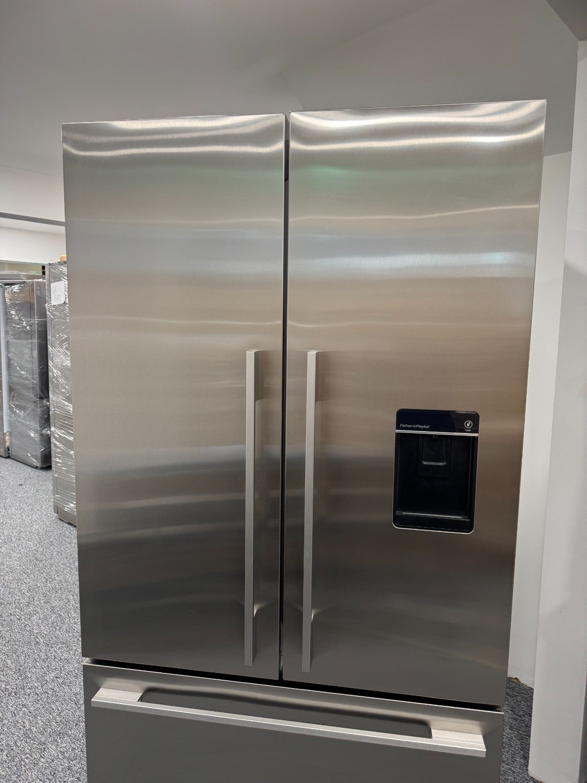 Ex Display Fisher & Paykel RF540ADUSX4 French Door Fridge Freezer ICE BR4278