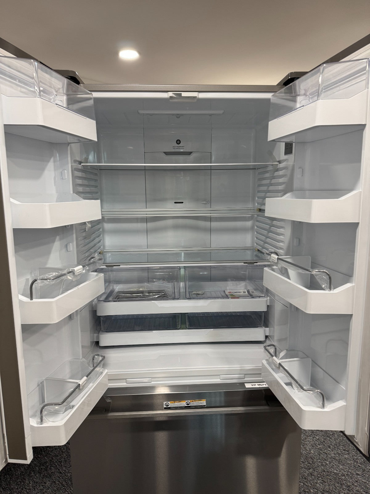 UNUSED Fisher & Paykel RF610ADJX7 Fridge Freezer freestanding BR4277
