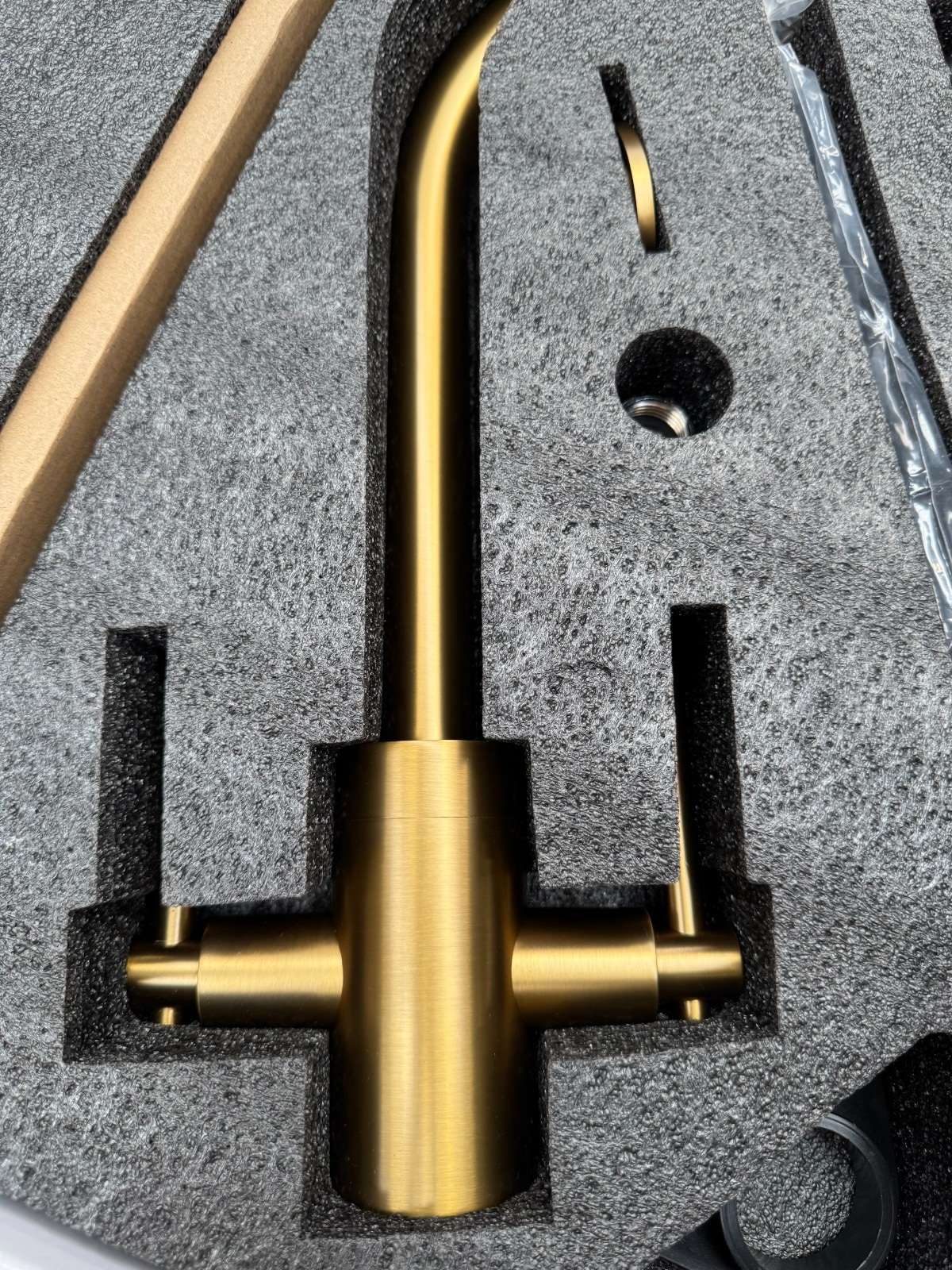 NEW Brass EPVD300-BR Mixer Carysil Victoria plumbing tap factory AX4564