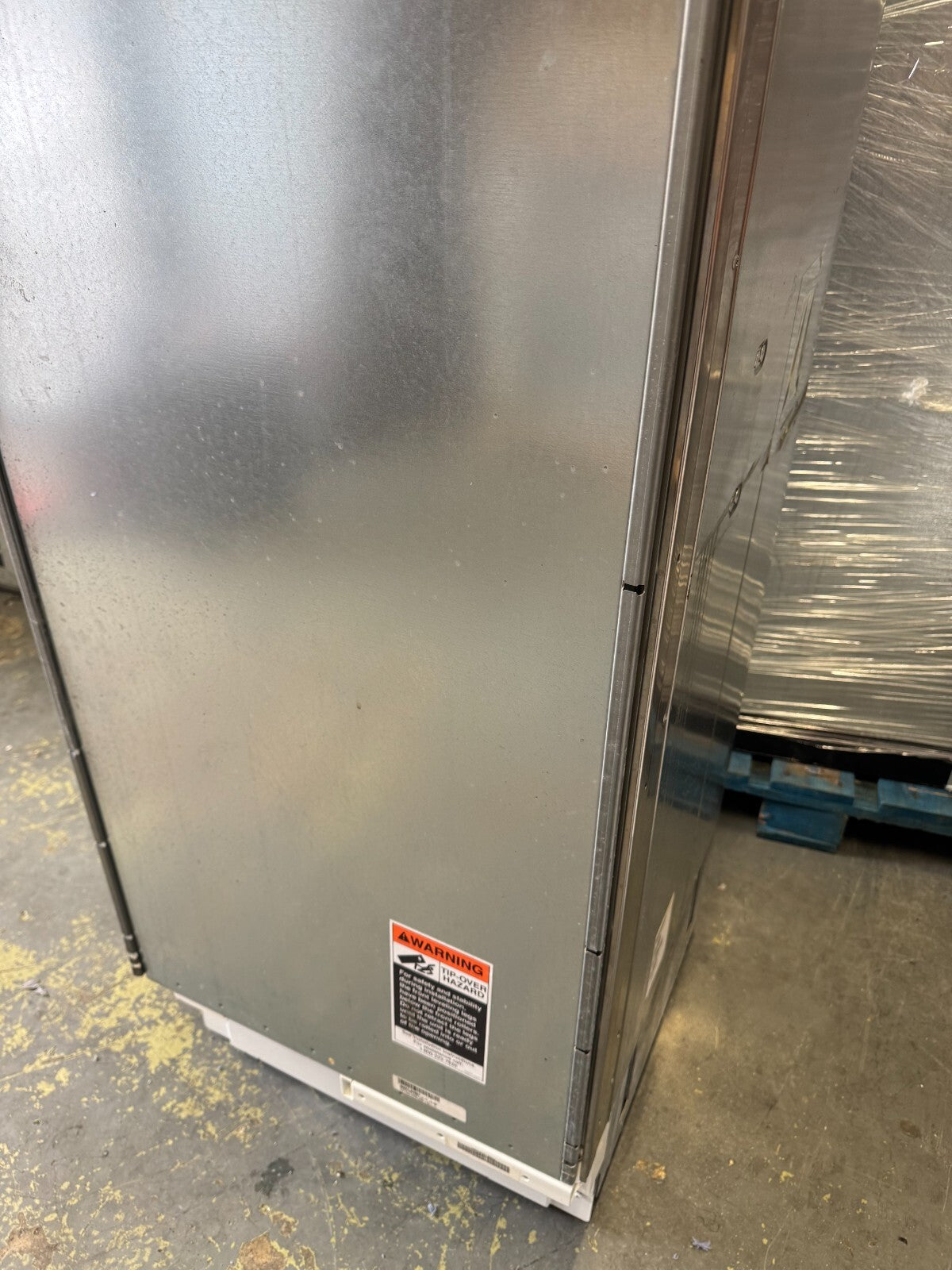 Sub-Zero ICBIC-24FI 610mm Column Freezer refrigeration appliance ICE B32147