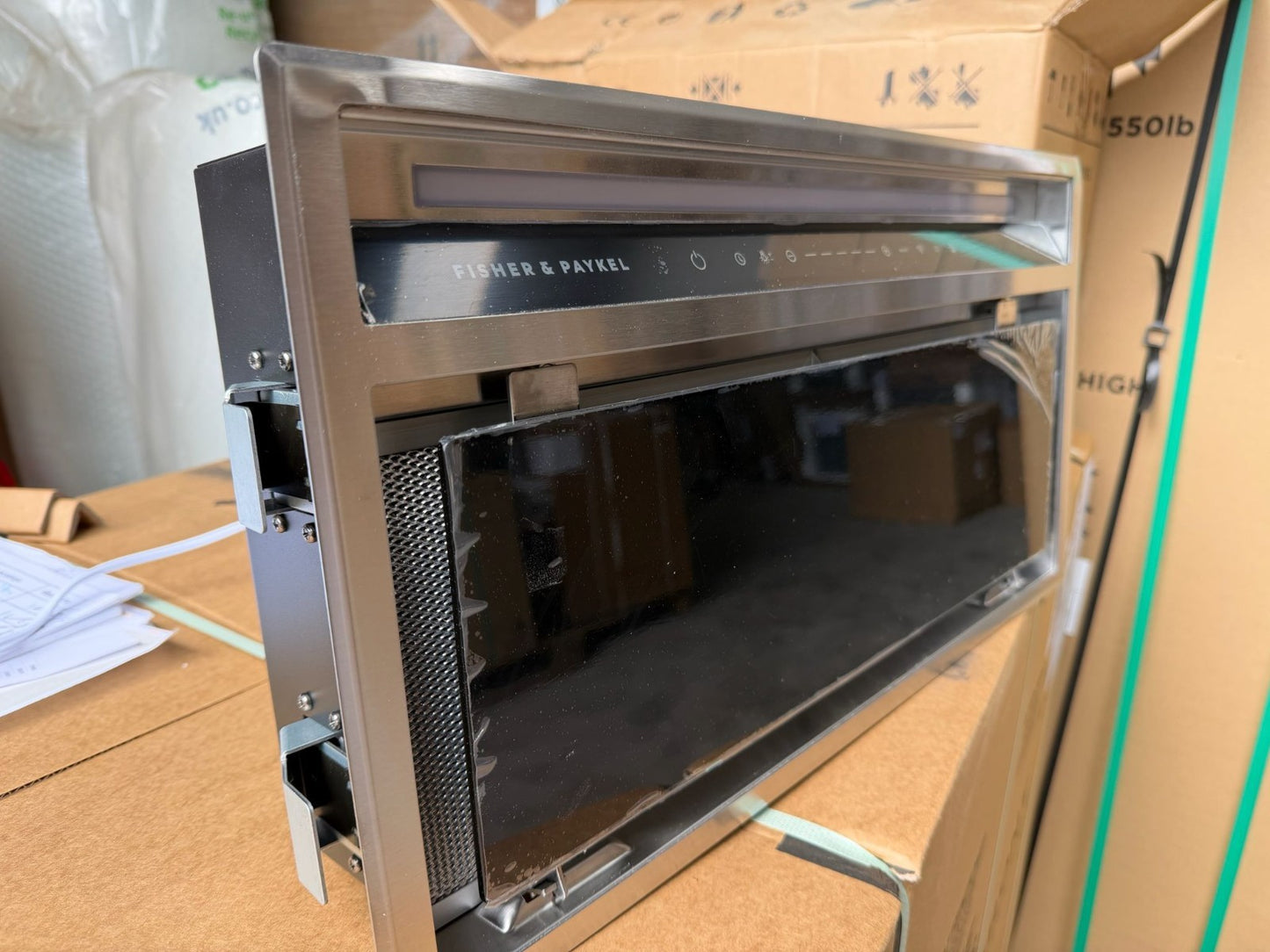New Fisher & Paykel HP60IHCB4 Integrated canopy Cooker Hood Extractor BR4650