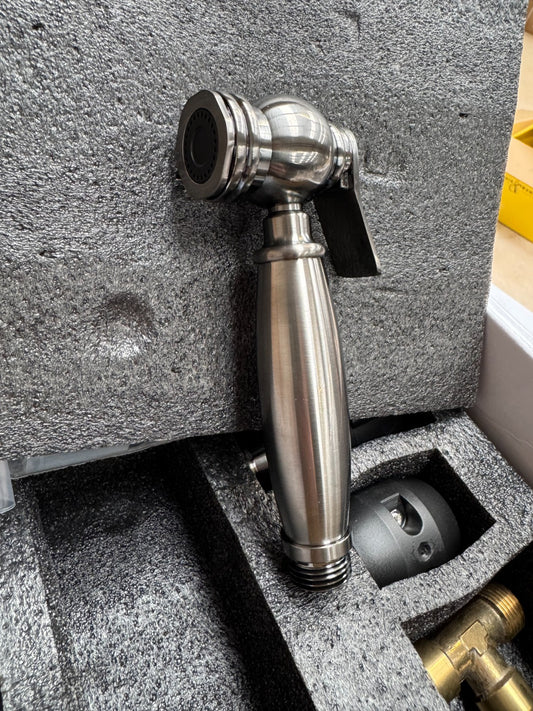 NEW Essential Kitchen Separate Rinse Spray Tap Hose GUNMETAL AX4496