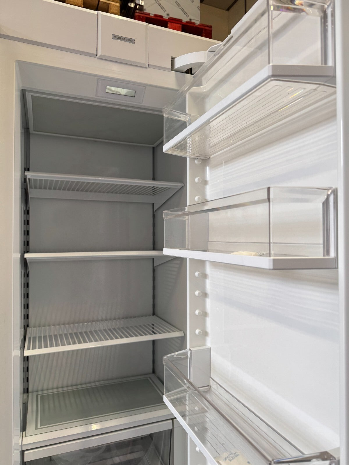 Sub-Zero ICBIC-24FI 610mm Column Freezer refrigeration appliance ICE B32147
