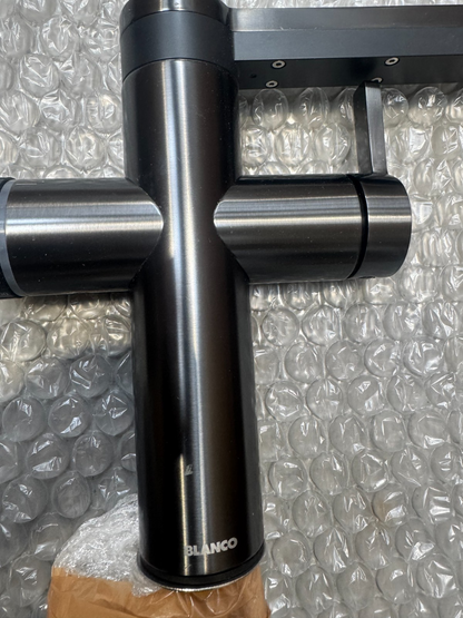Ex Display Blanco Choice Icona Dark Steel Tap & CHOICE.AII Tank 527659 527661