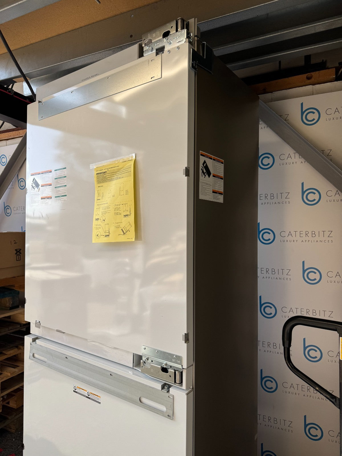 UNUSED Fisher & Paykel RS9120WRJ2 91cm Integrated Fridge Freezer BR4507