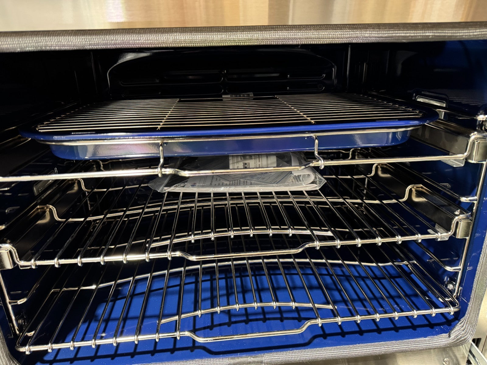 Ex Display Wolf Oven UNUSED ICBSO30CM/B M Series Contemporary Black BR4262
