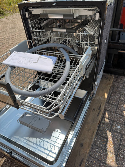 Ex Display UNUSED V-Zug V6000 AdoraDish 60cm Dishwasher With OptiLift BR2311