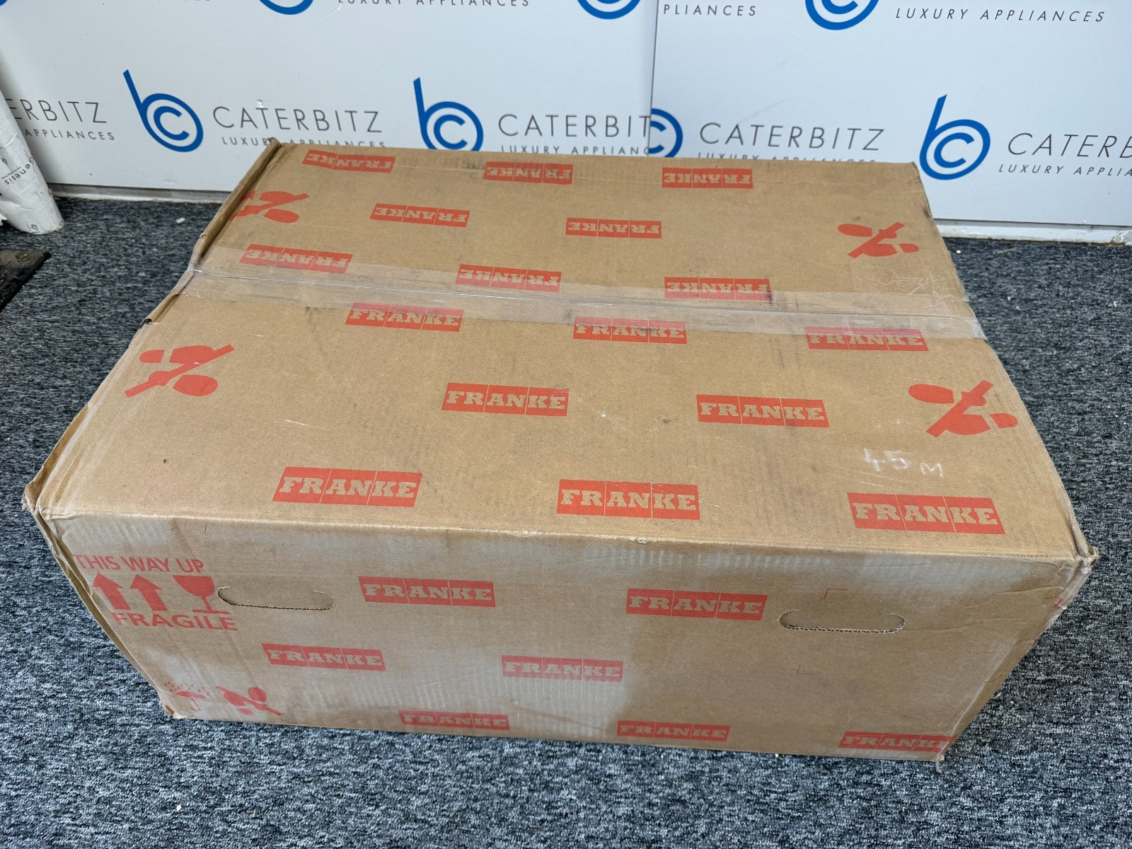 NEW Franke KNG 110 52 Kubus Fragranite Undermount Sink Black 125.0630.442 BR4245