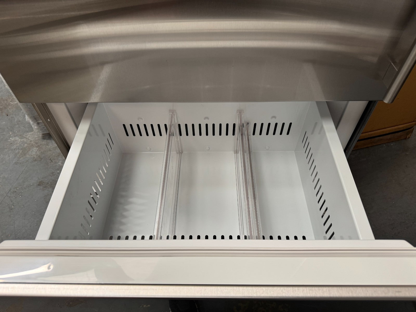 Ex Display Subzero ICBIT30CIID Fridge Freezer ICE refrigeration B32348