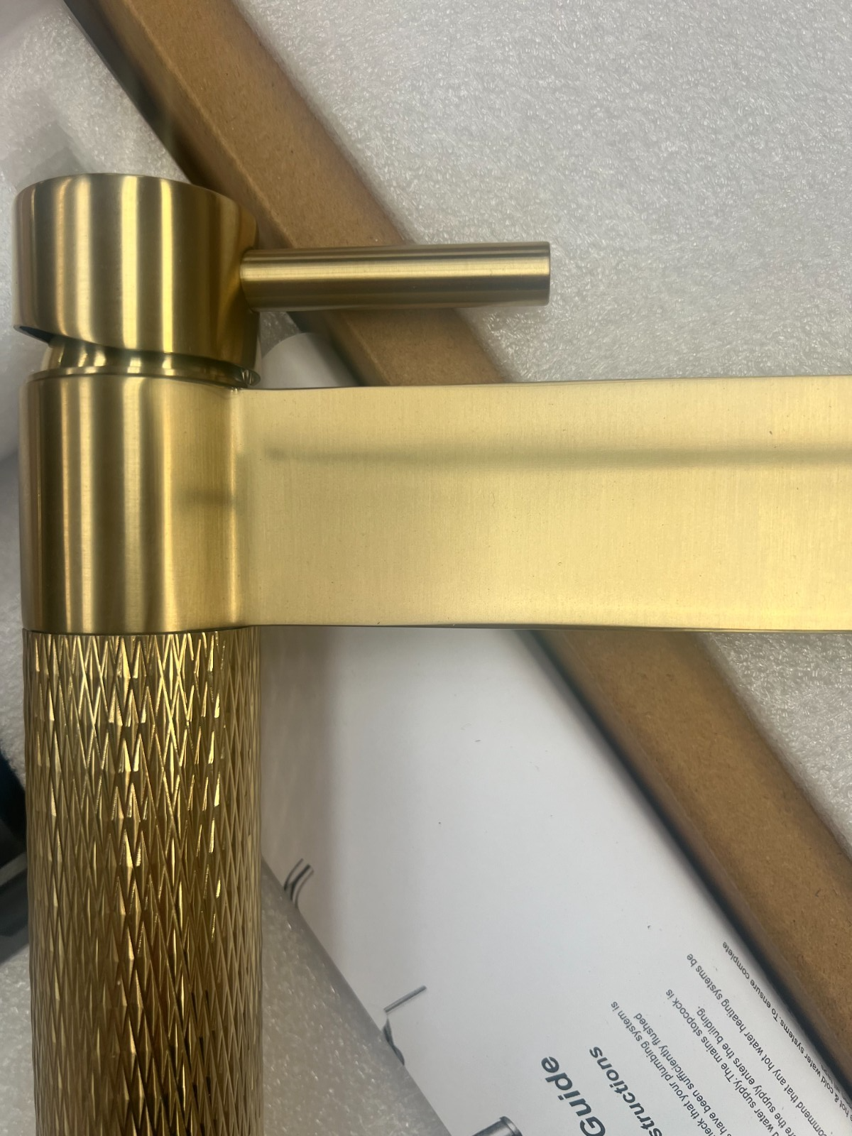 NEW Brass Quilt Lever Kitchen Mixer tap Victoria plumbing tap factory AX4595